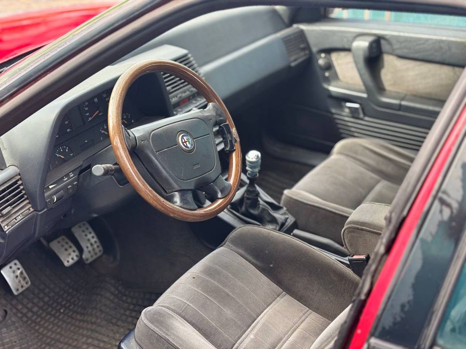 Alfa Romeo 164 2.0 1989год.