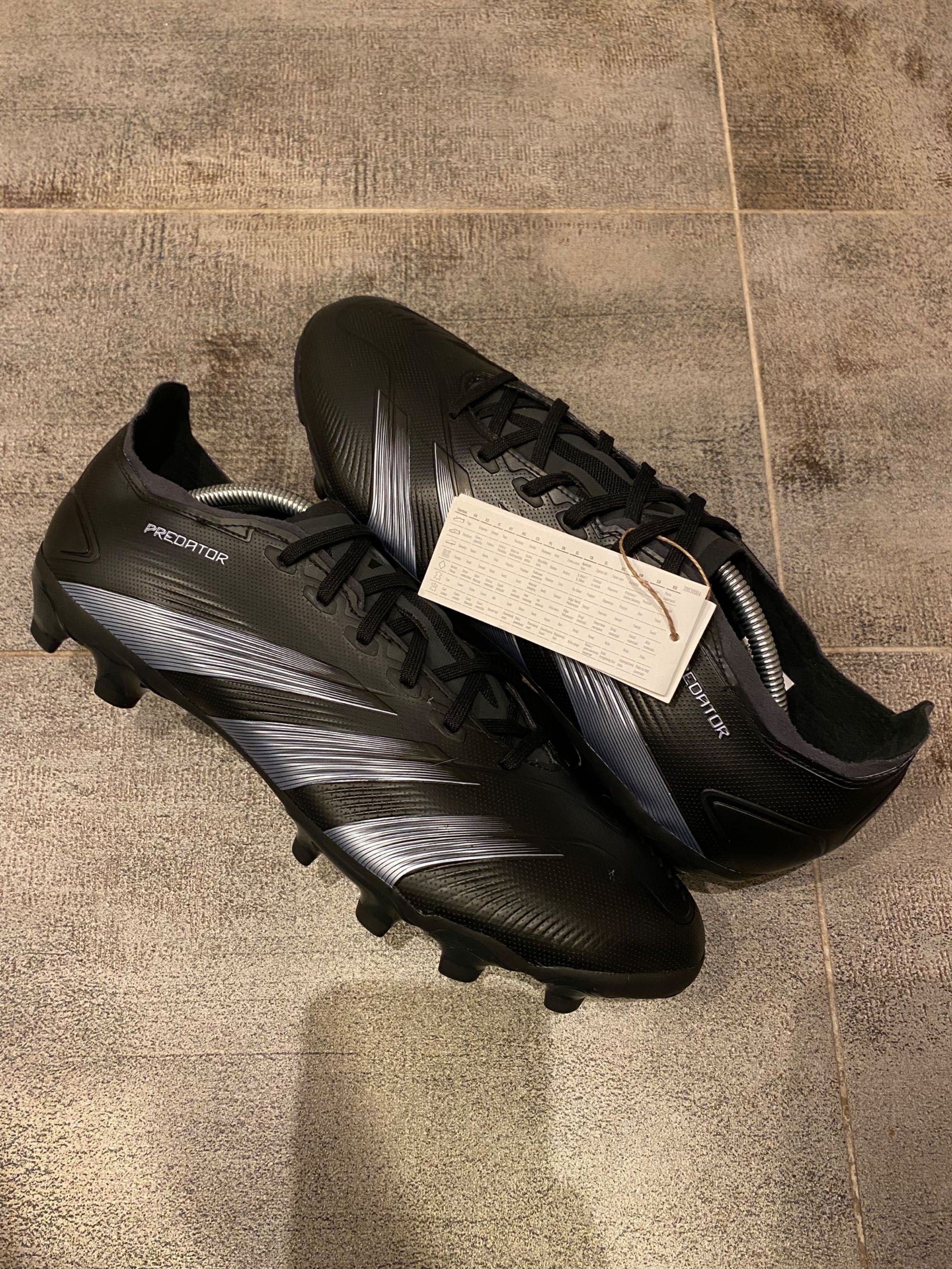NOWE Z METKĄ Adidas Predator 46 r 30 cm MG korki buty piłkarskie copy