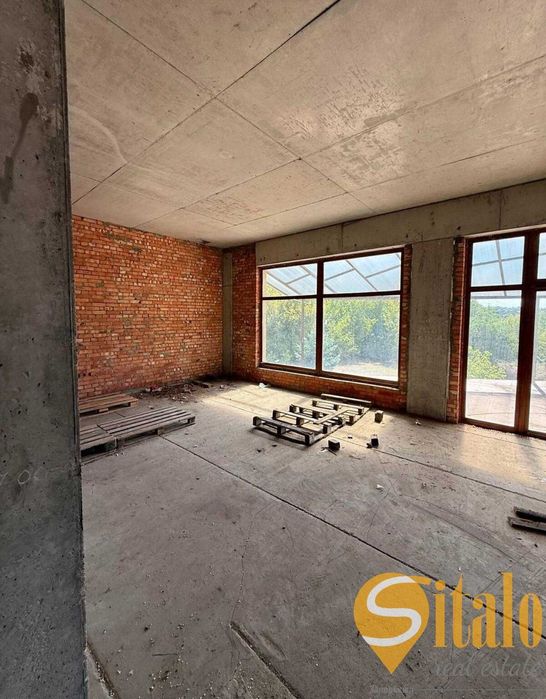 Продаж будинку на березі Дніпра!