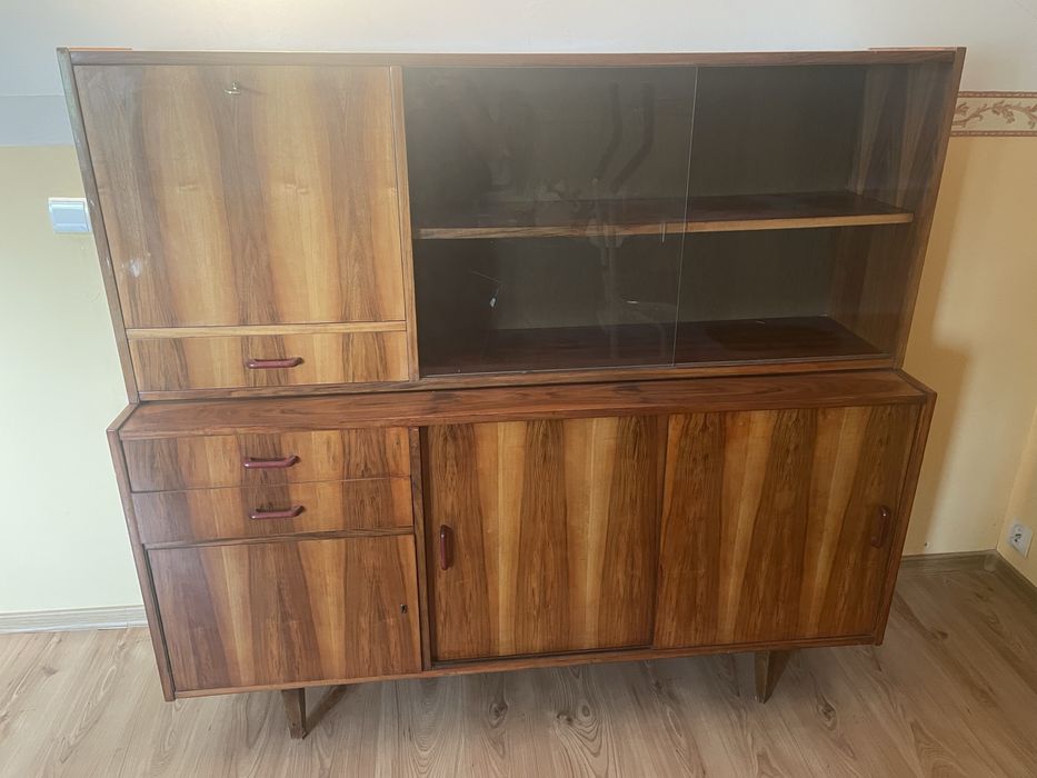 Kredens prl super stan