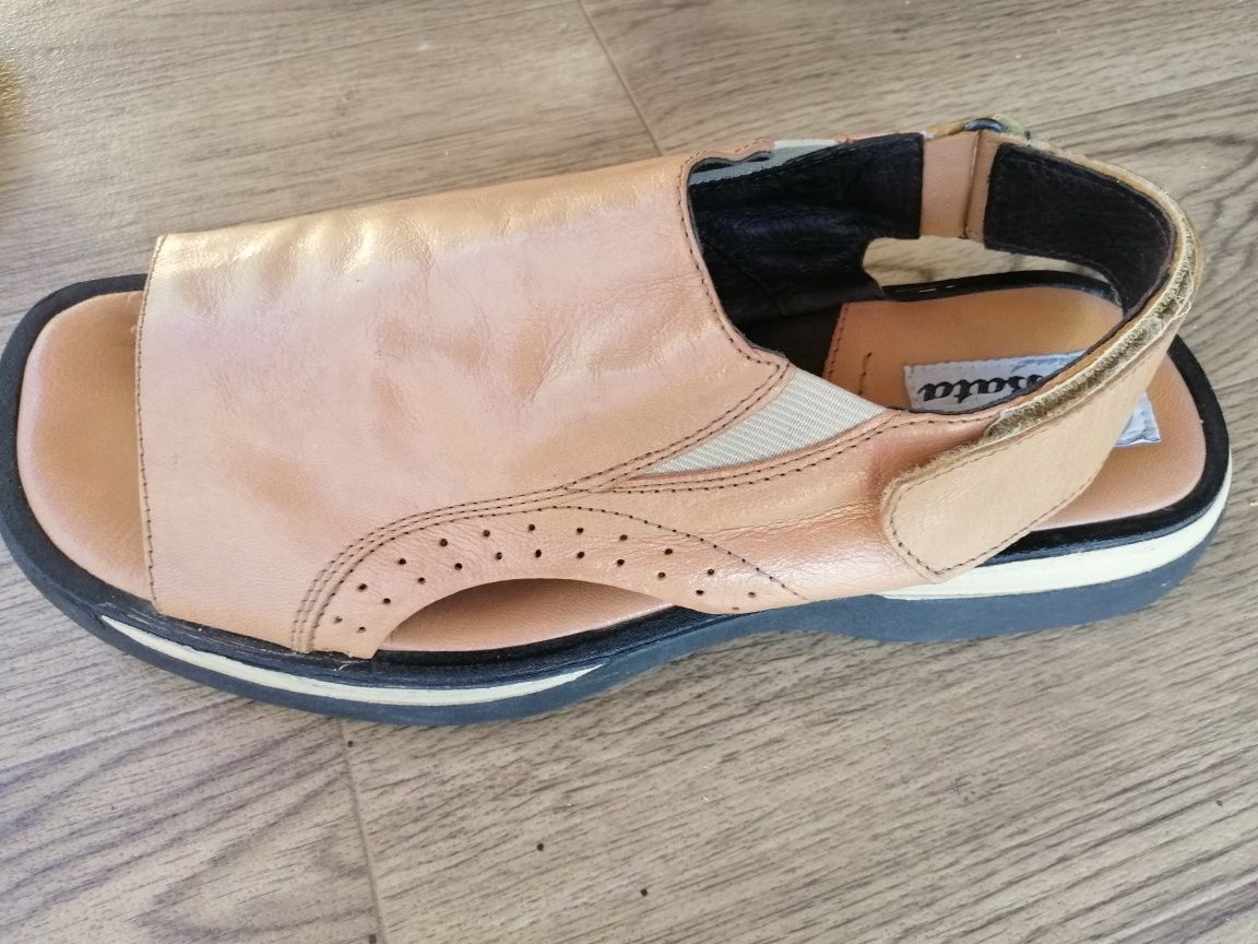 Bata кожаная  обувь 43 размер