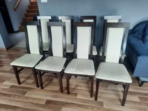 8 krzeseł drewnianych