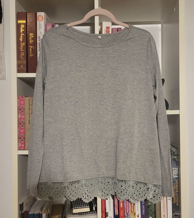 Szara Bluza Damska Z Koronką r XL