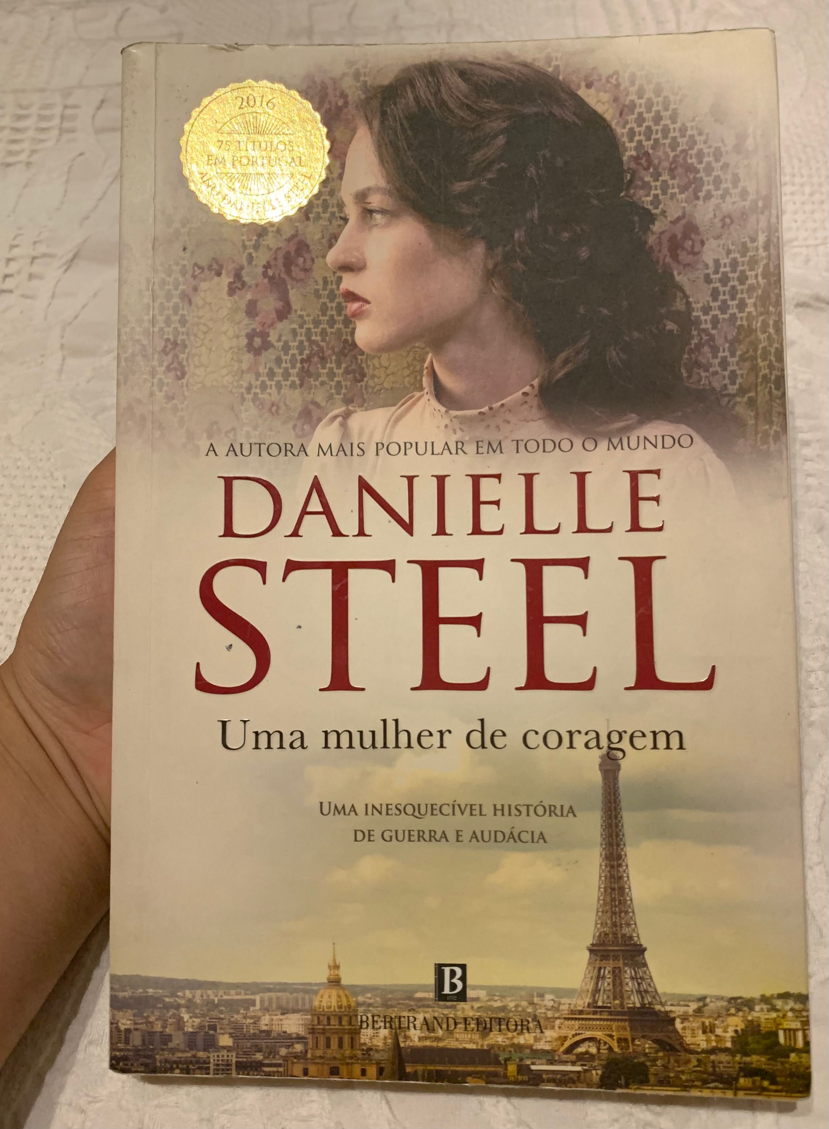 Livro “Uma mulher de coragem”, de Danielle Steel