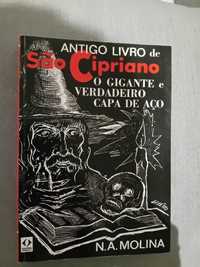 Antigo livro de São Cipriano