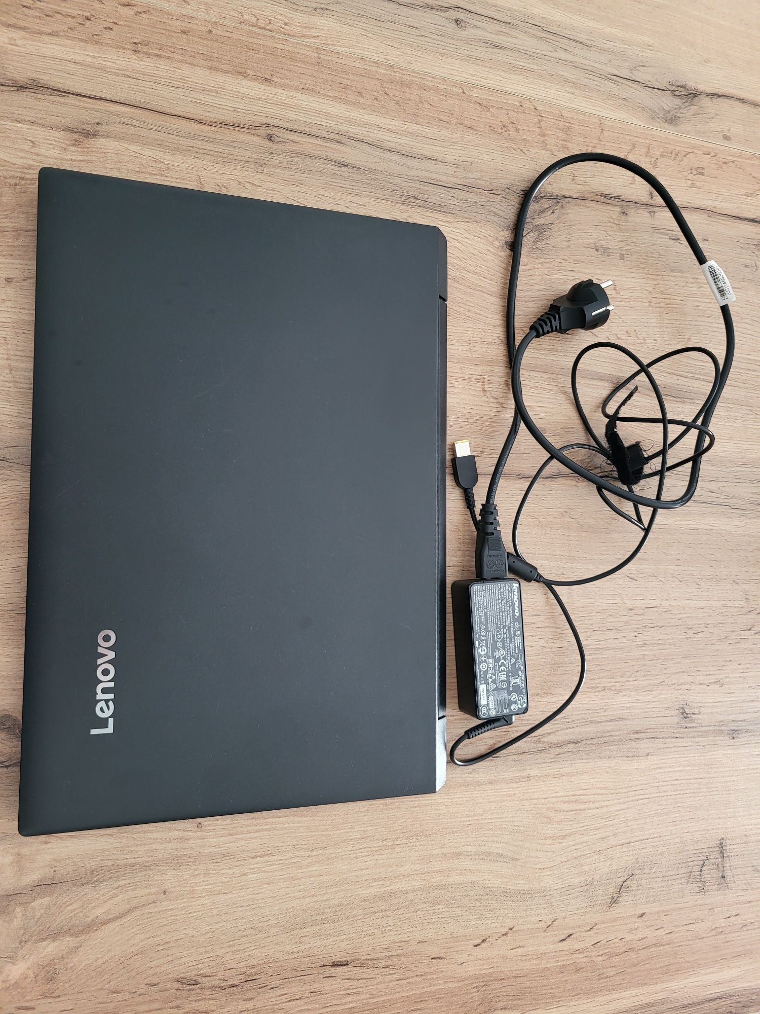Laptop Lenovo V110-15ISK. I3 6006U 2Ghz, 8gb Ram