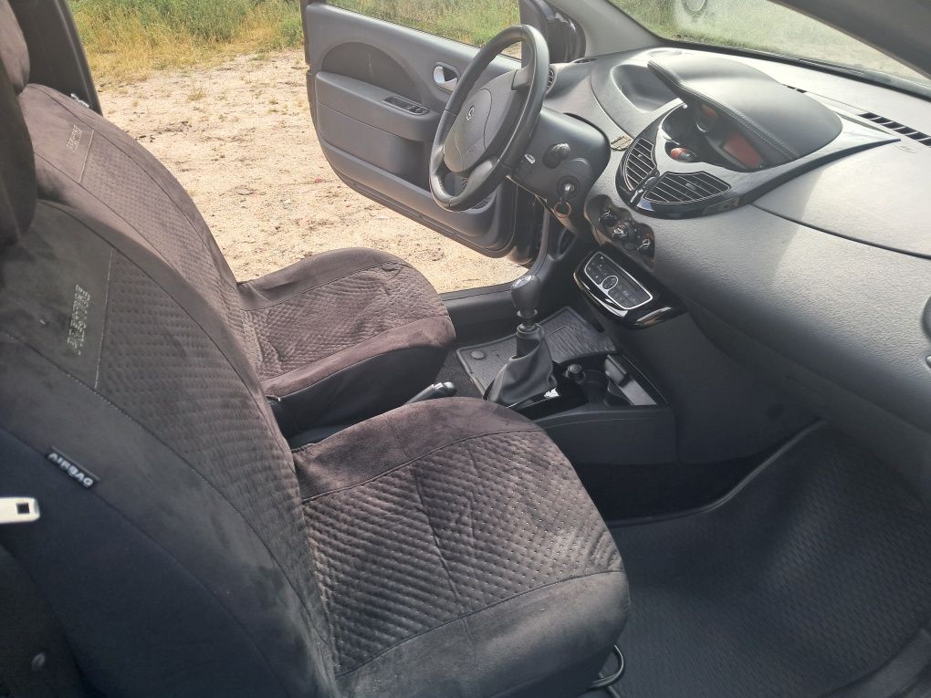 Twingo II świetna wersja