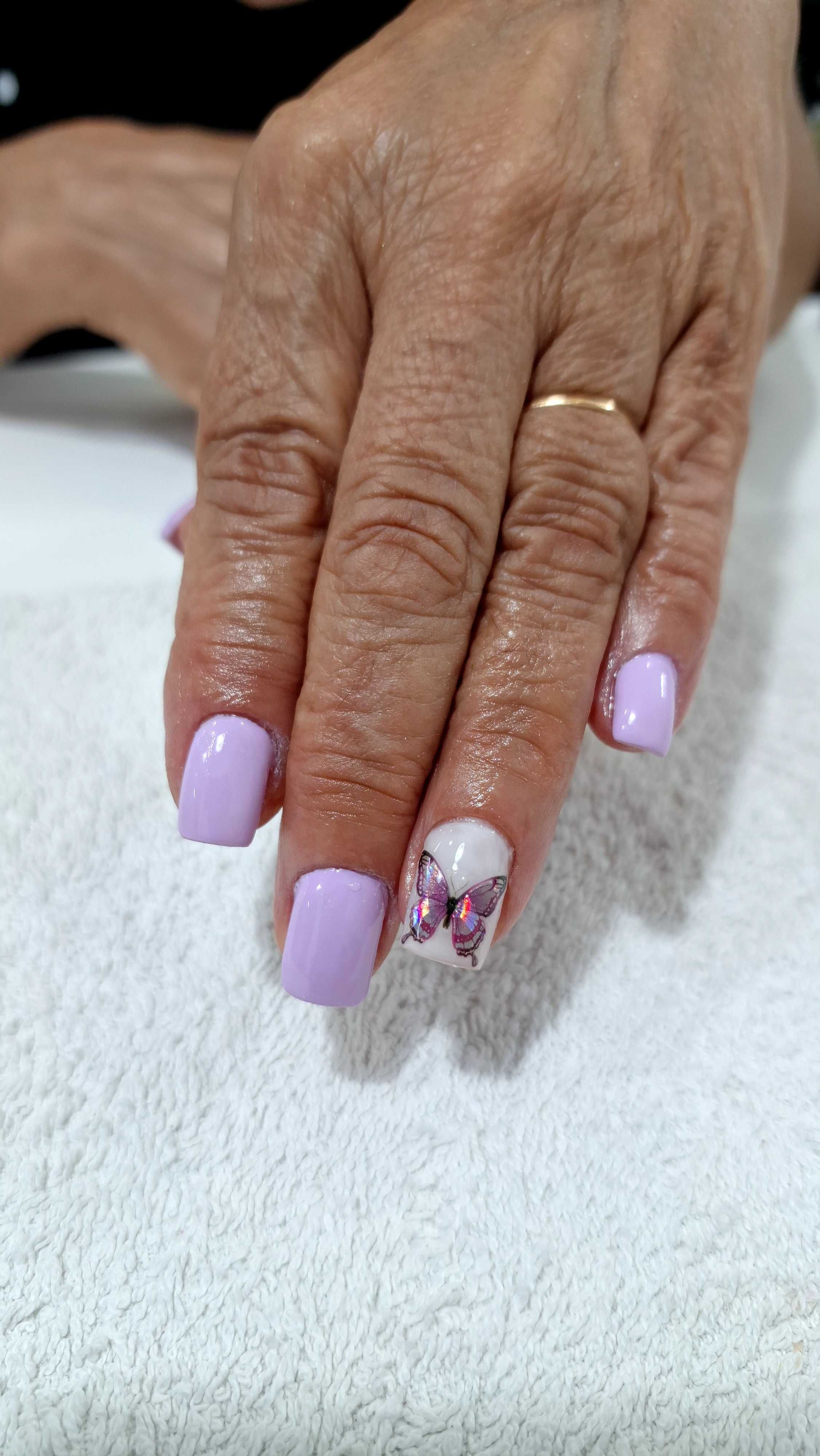 Gelinho nas mãos