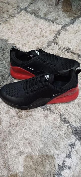 Nowe buty męskie.