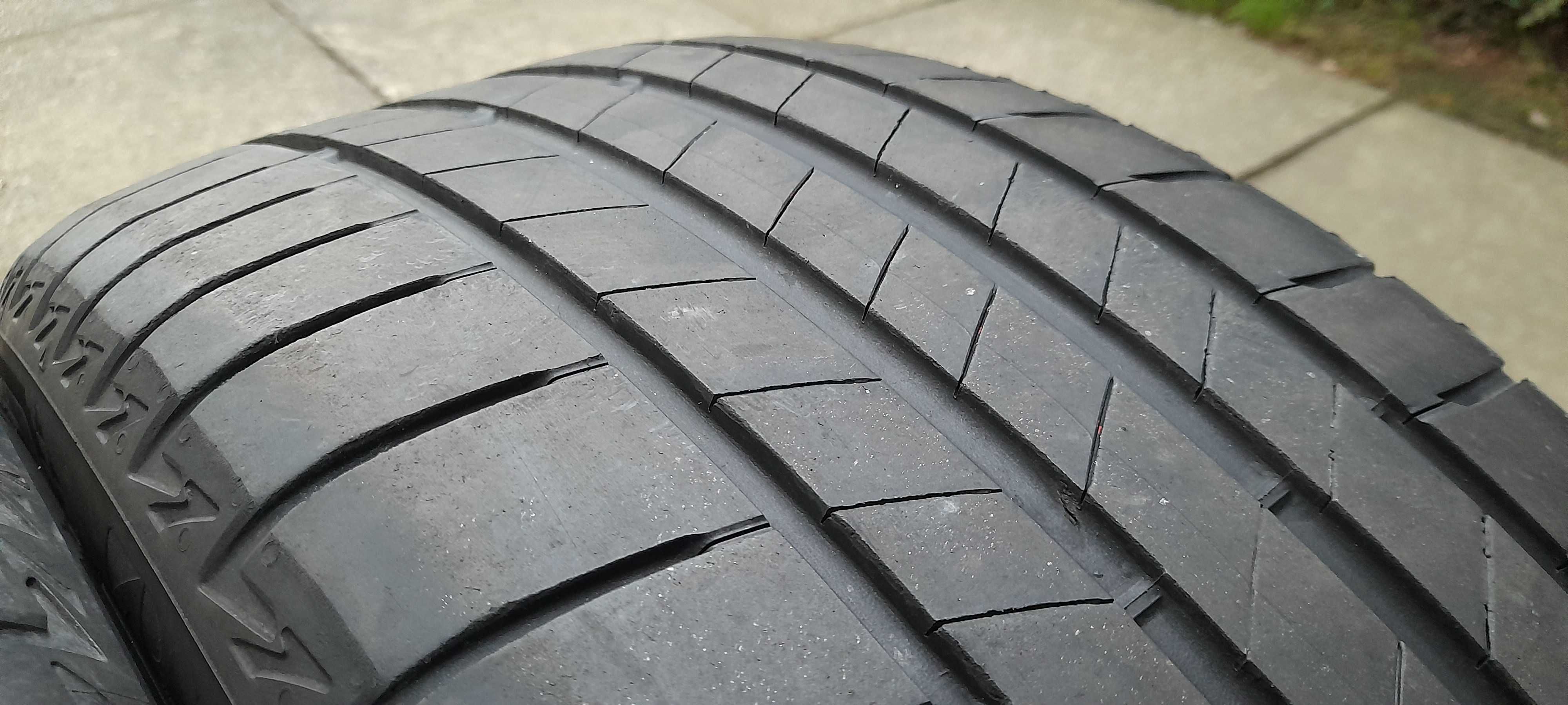 Opony letnie Bridgestone  235/45 R18  94W