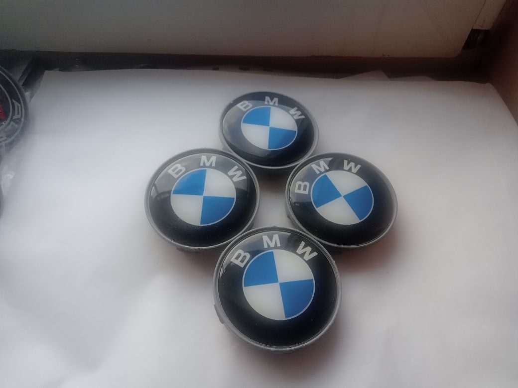 dekielki kołpak w alu felgię do Bmw średnia 6.9 cm niebiesko -białedek