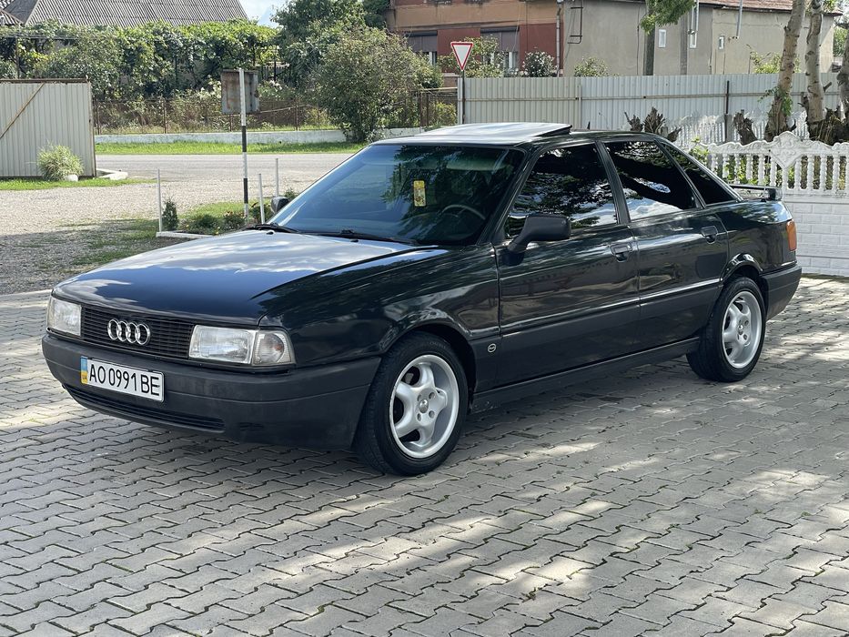 Audi 80 B3 1.8 бензин