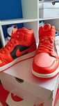 WMNS Air Jordan 1 Mid SE // 44,5 Eur // 29 cm // 12 us