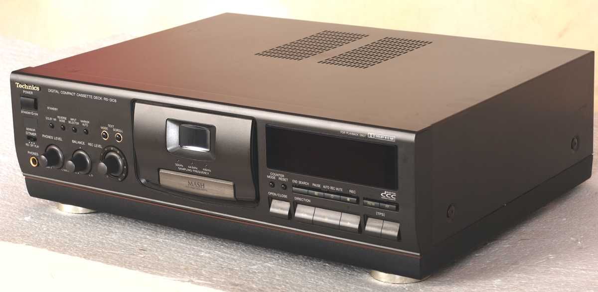 Technics RS-DC8 DCC Magnetofon cyfrowy