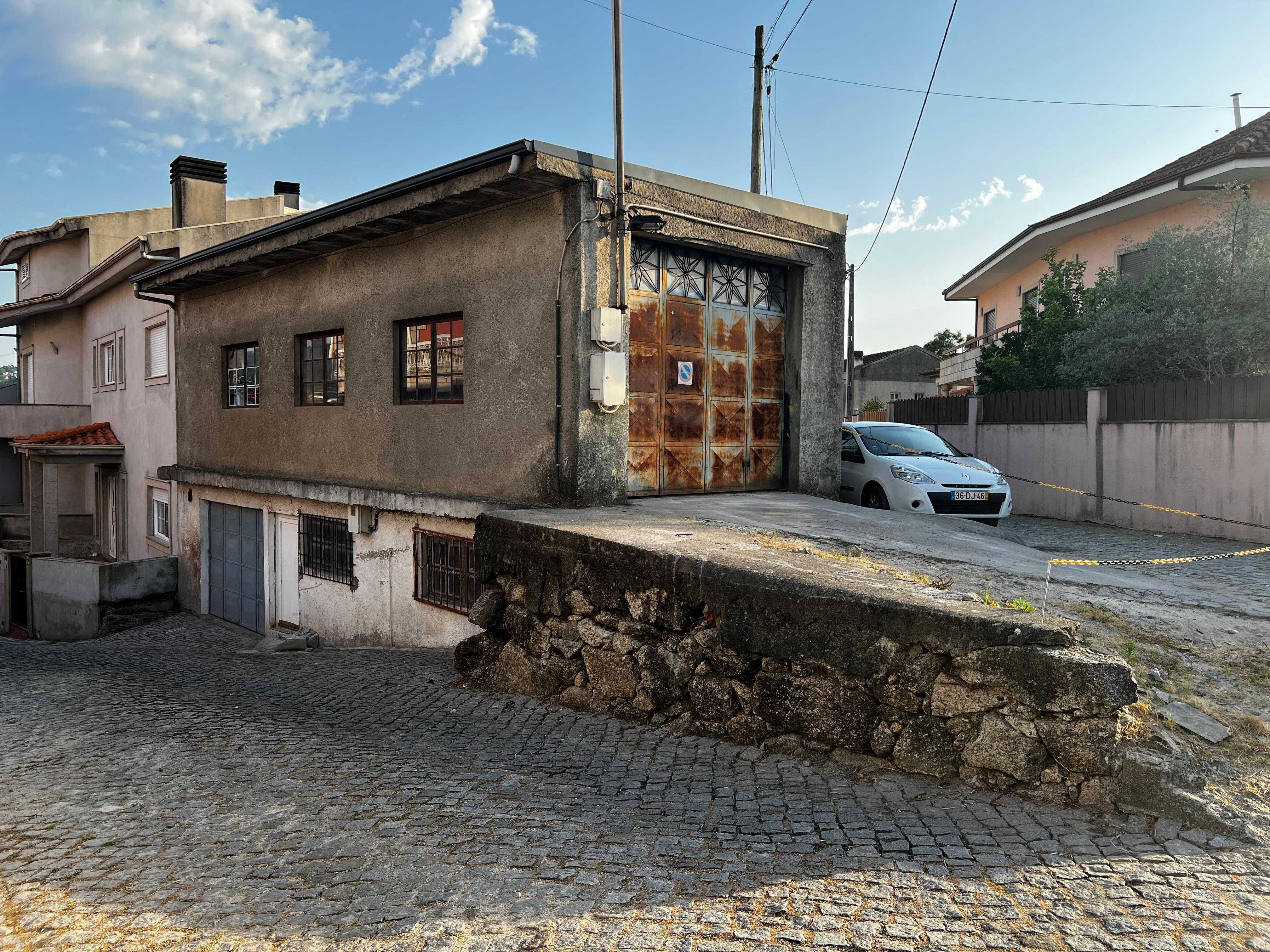 Edifício com 3 pisos
