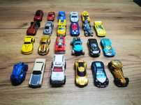 Zestaw samochodzików samochodów hot wheels i inne