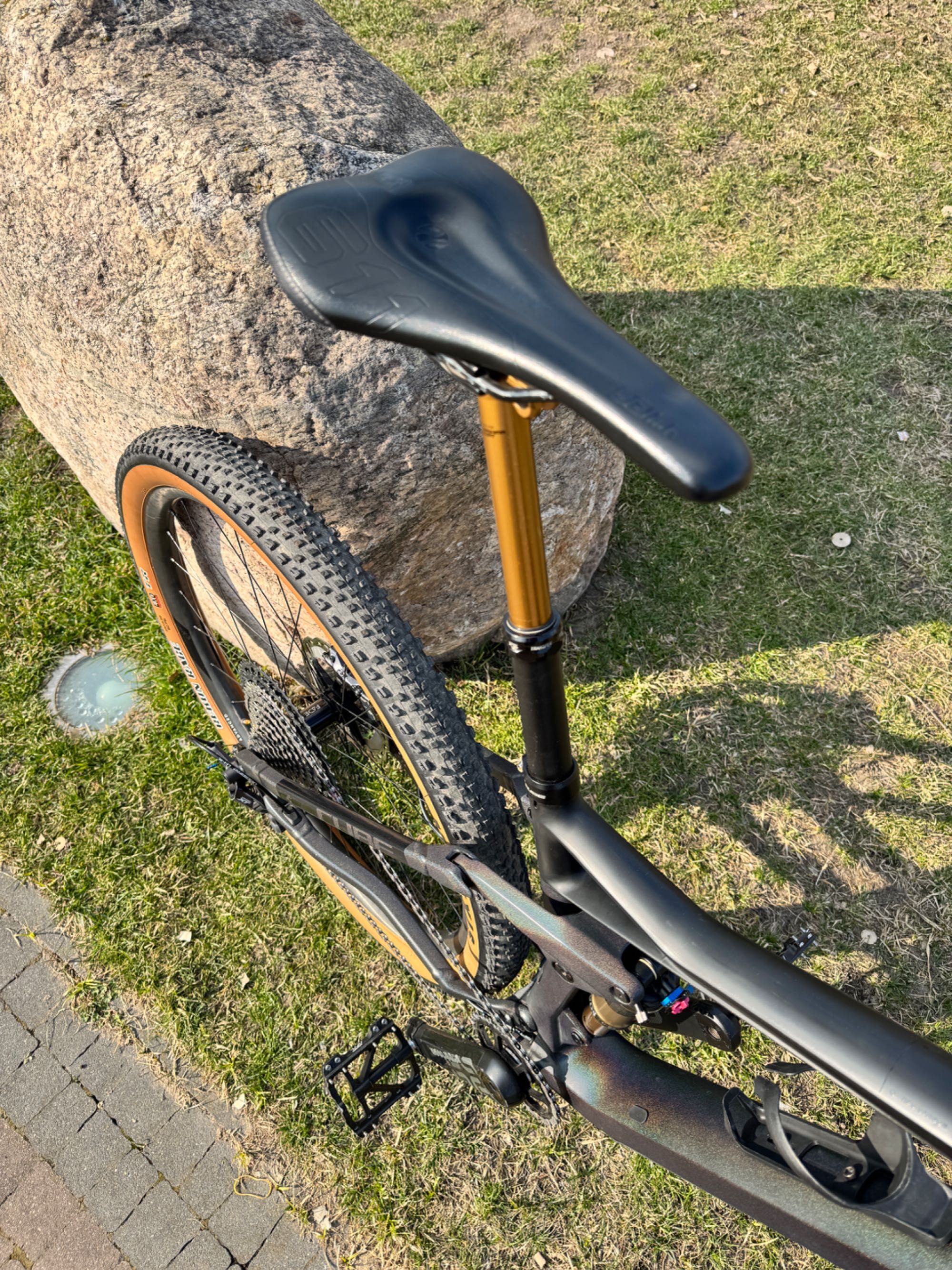 CUBE STEREO 120 HPC SLT 29 Karbon “M”