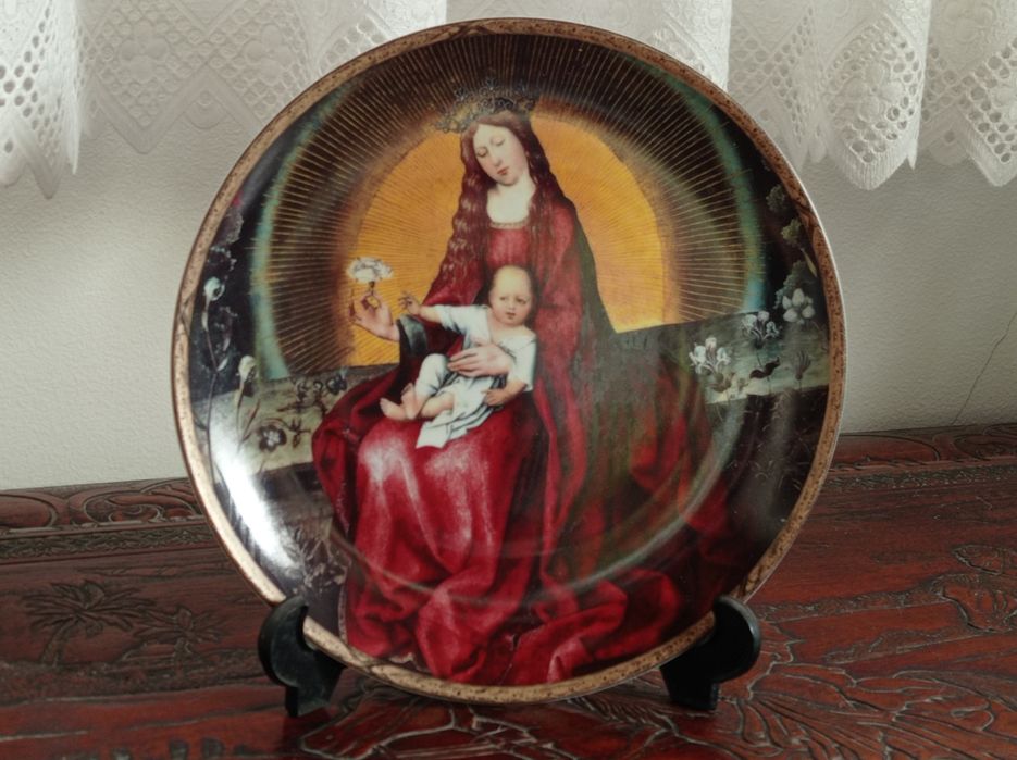 Pratos de Natal Vista Alegre e Porcel