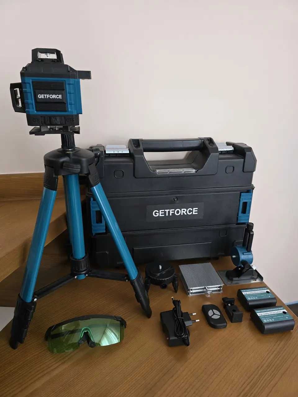 Лазерний рівень Getforce 4D 16 ліній + ШТАТИВ