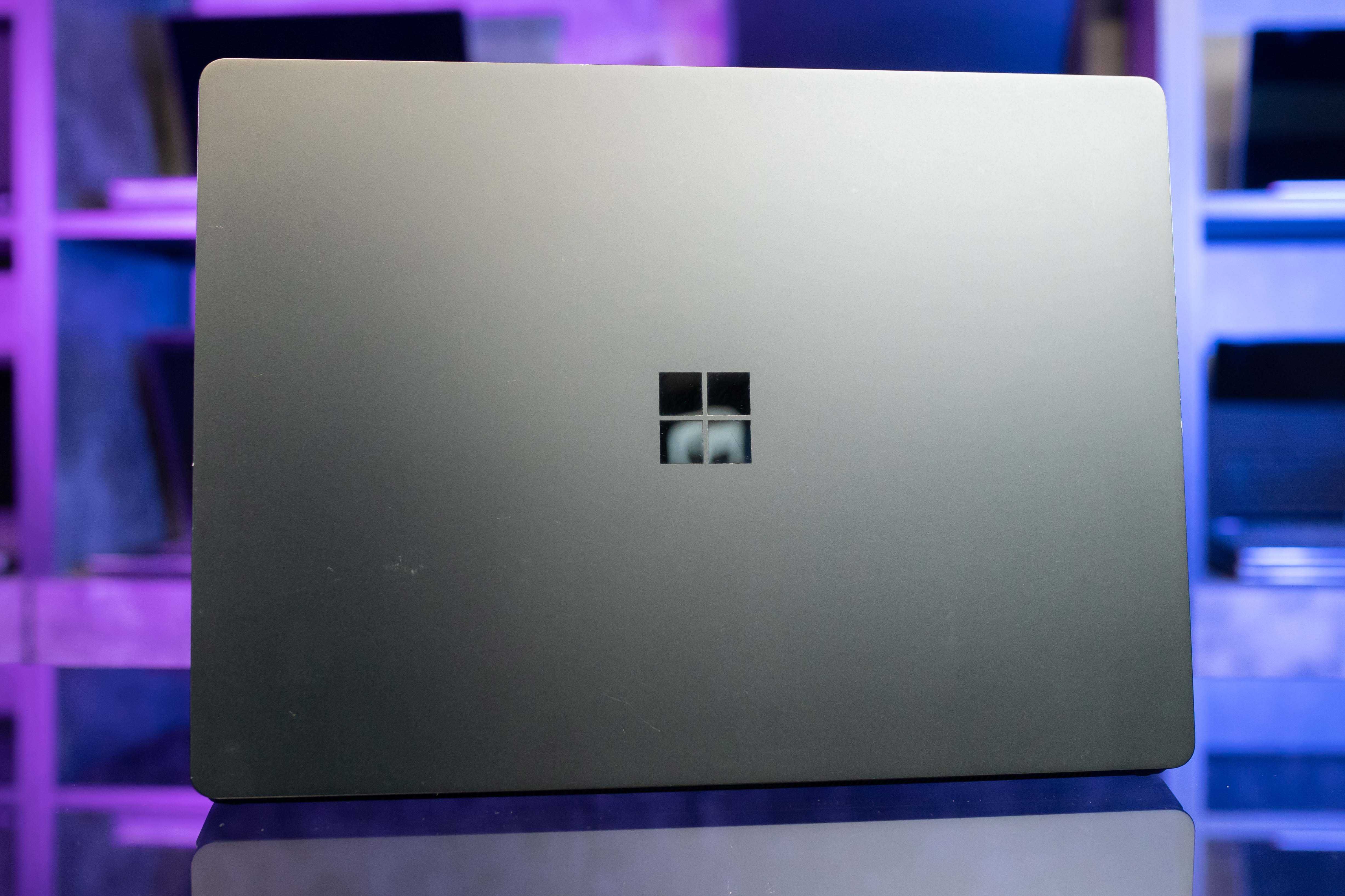 Microsoft Surface Laptop 2 i7-8650U 16RAM 512SSD QHD IPS TOUCH 13,5”