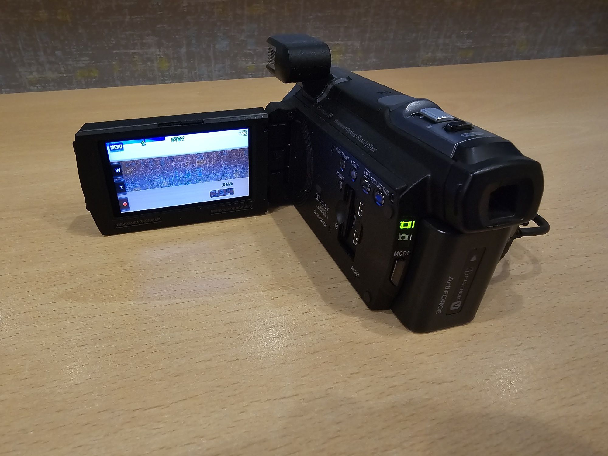 Відеокамера Sony HDR-PJ780E