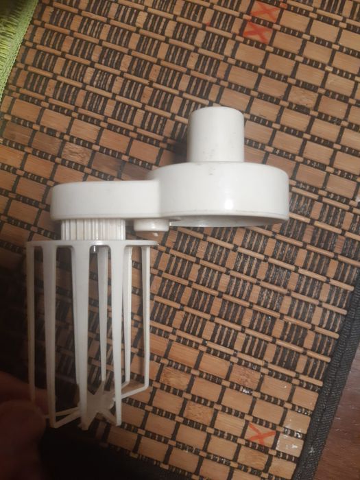 Запчастини на комбай Philips HR7720