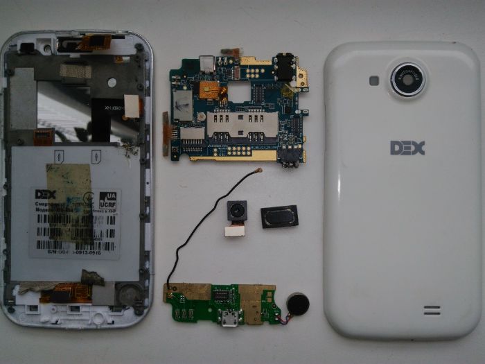 Не рабочий смартфон DEX GS-454 на запчасти