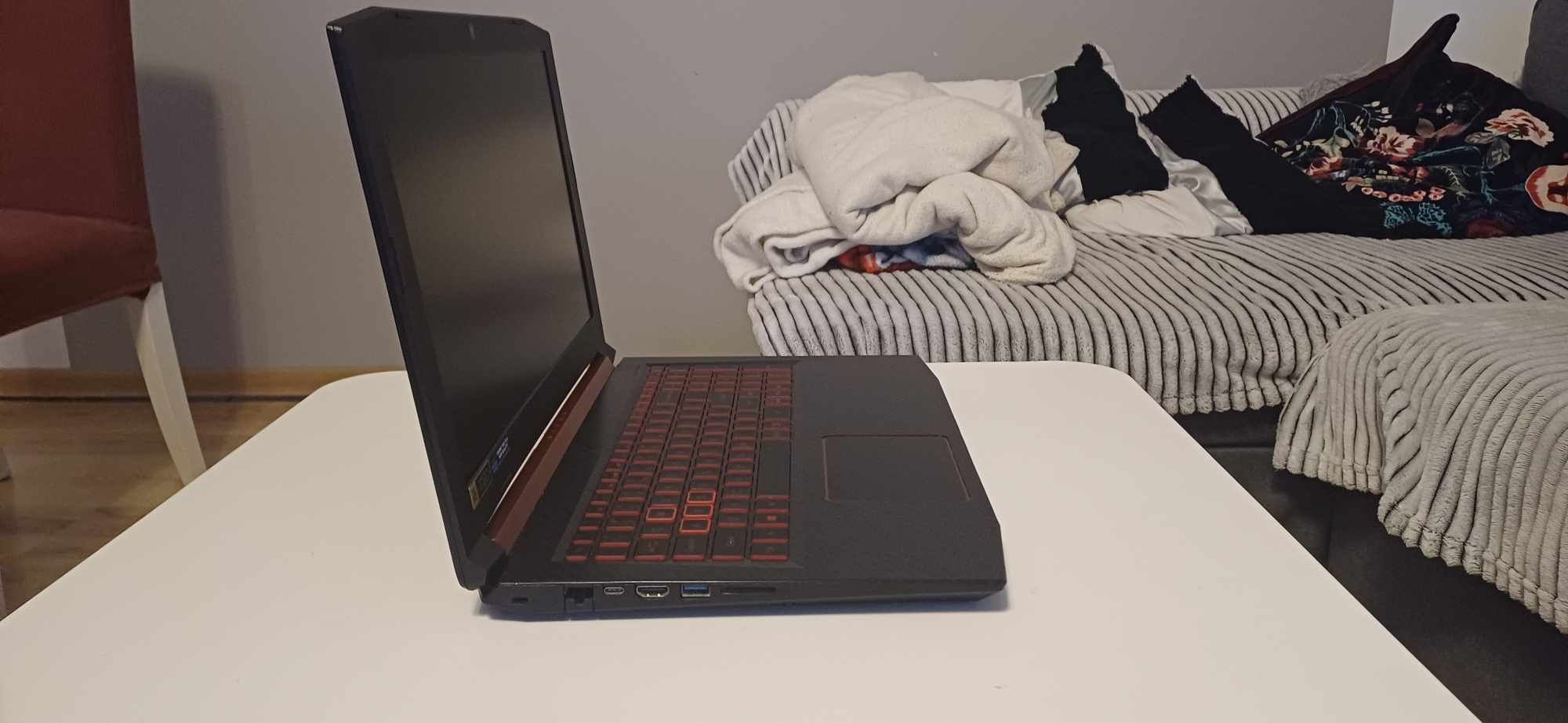 Laptop Acer Nitro 5 ANS515-52