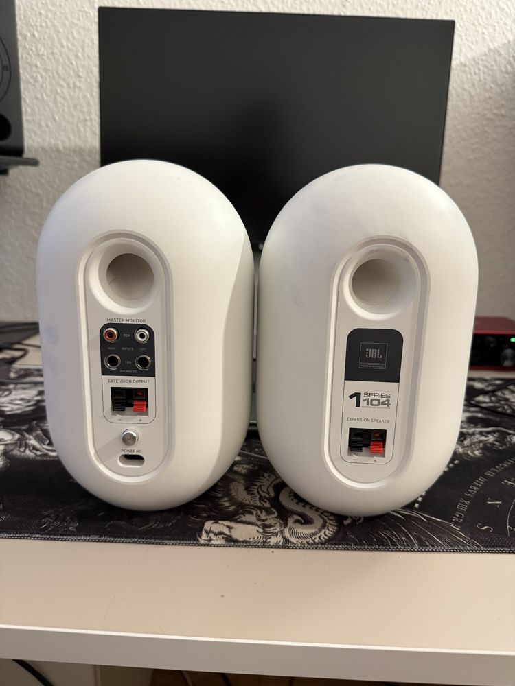 Głośniki / Monitory Studyjne JBL 104 bluetooth białe