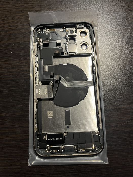 Korpus uzbrojony iPhone 12 Pro Max Pacific Blue demontaż