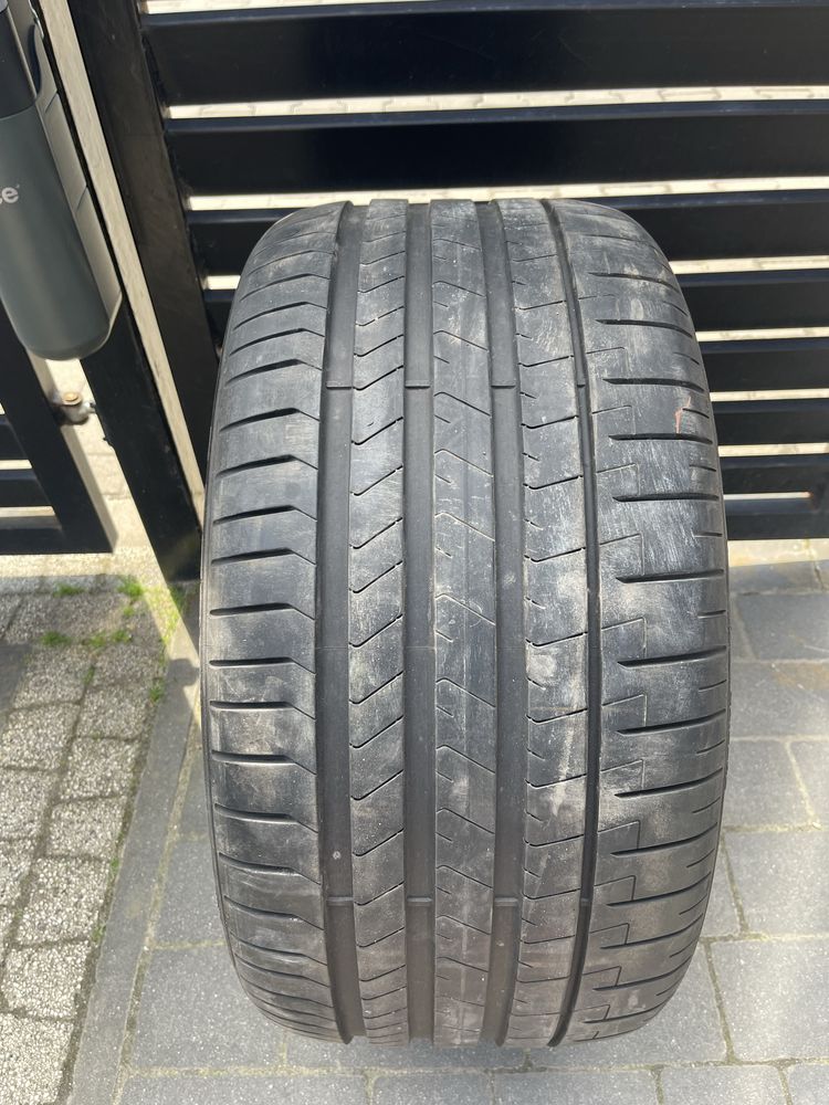 Pirelli Pzero lato 285/30R21 po jednym sezonie