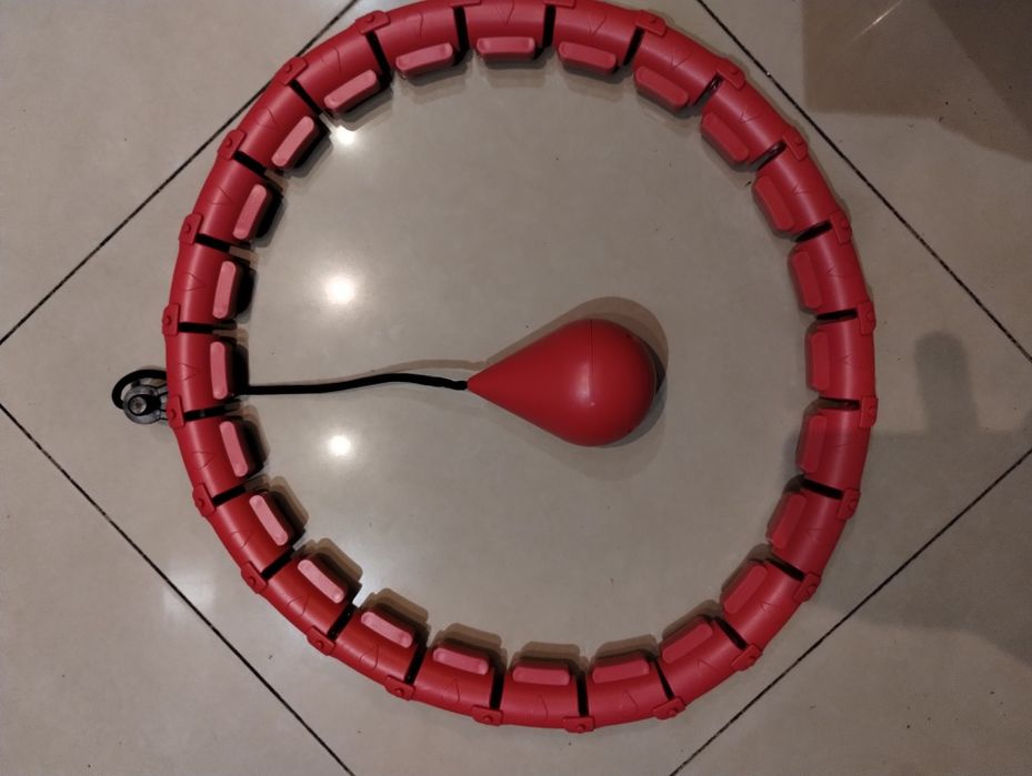 Przyrządy do ćwiczeń - hula hop z obciążeniem, masażer i motylek