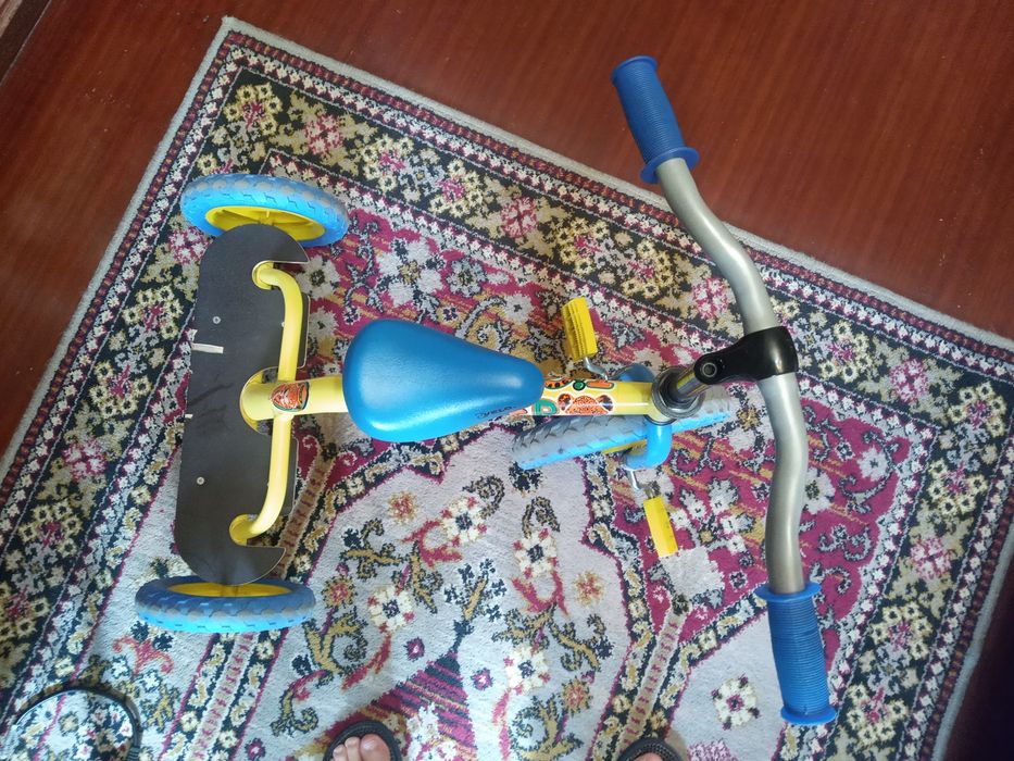 Дешево!Трехколесный валосапед!