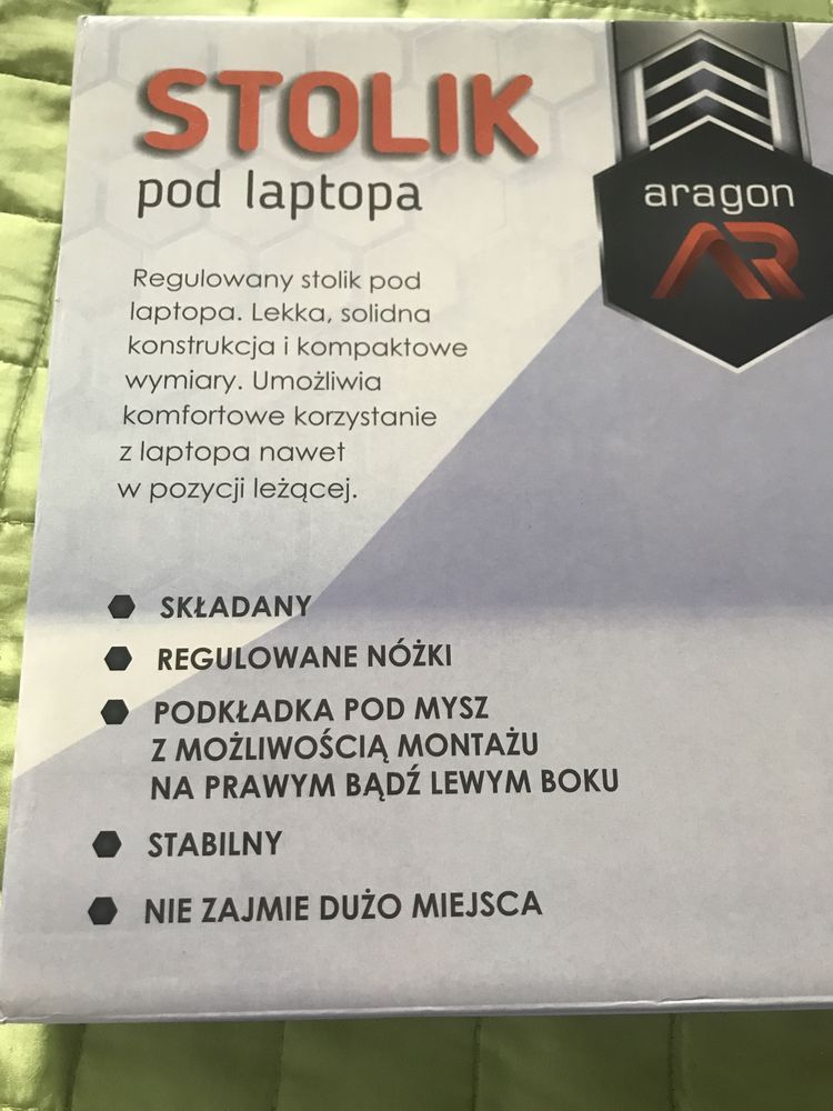 Stolik pod laptopa