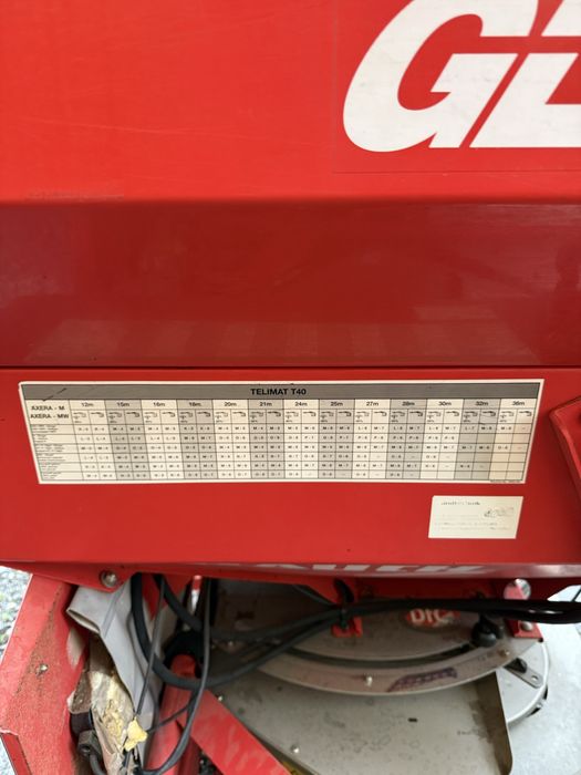 RAUCH AXERA-M 2500kg Rozsiewacz nawozów