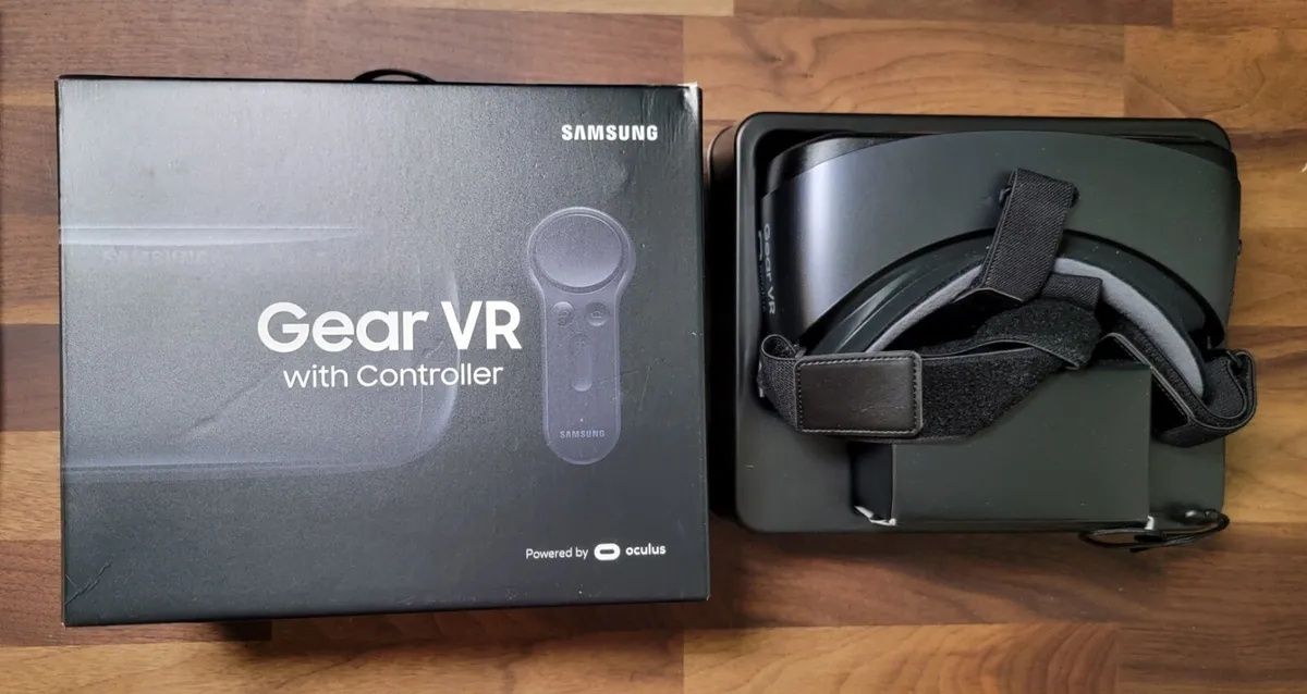 Oculus Samsung Gear VR do GALAXY S9 i S10 - z kontrolerem! Jak NOWE!