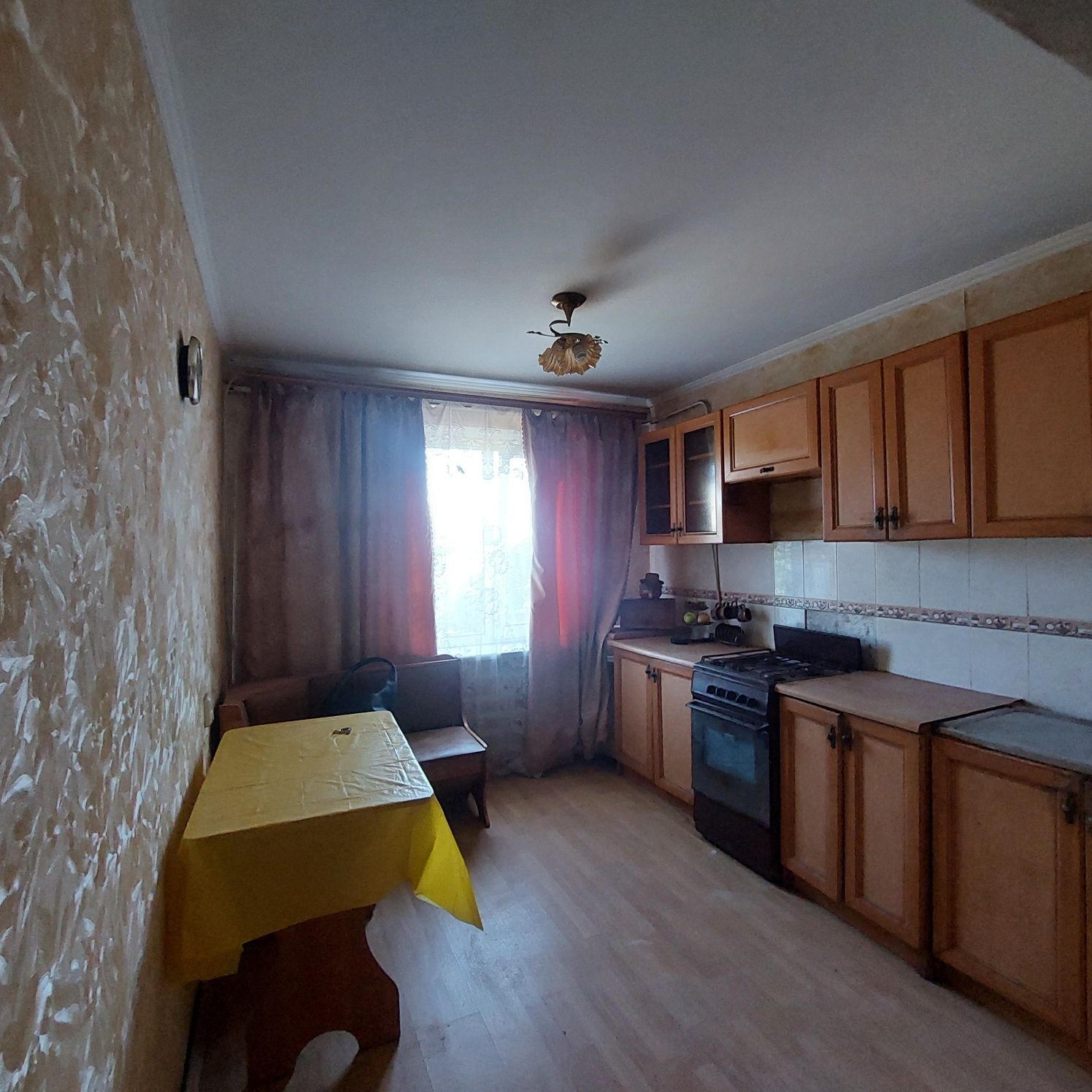Продам 4 комнатную  квартиру Дача в Подарок