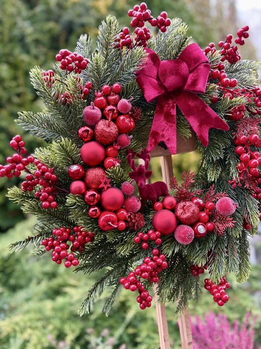 Wianek świąteczny na drzwi