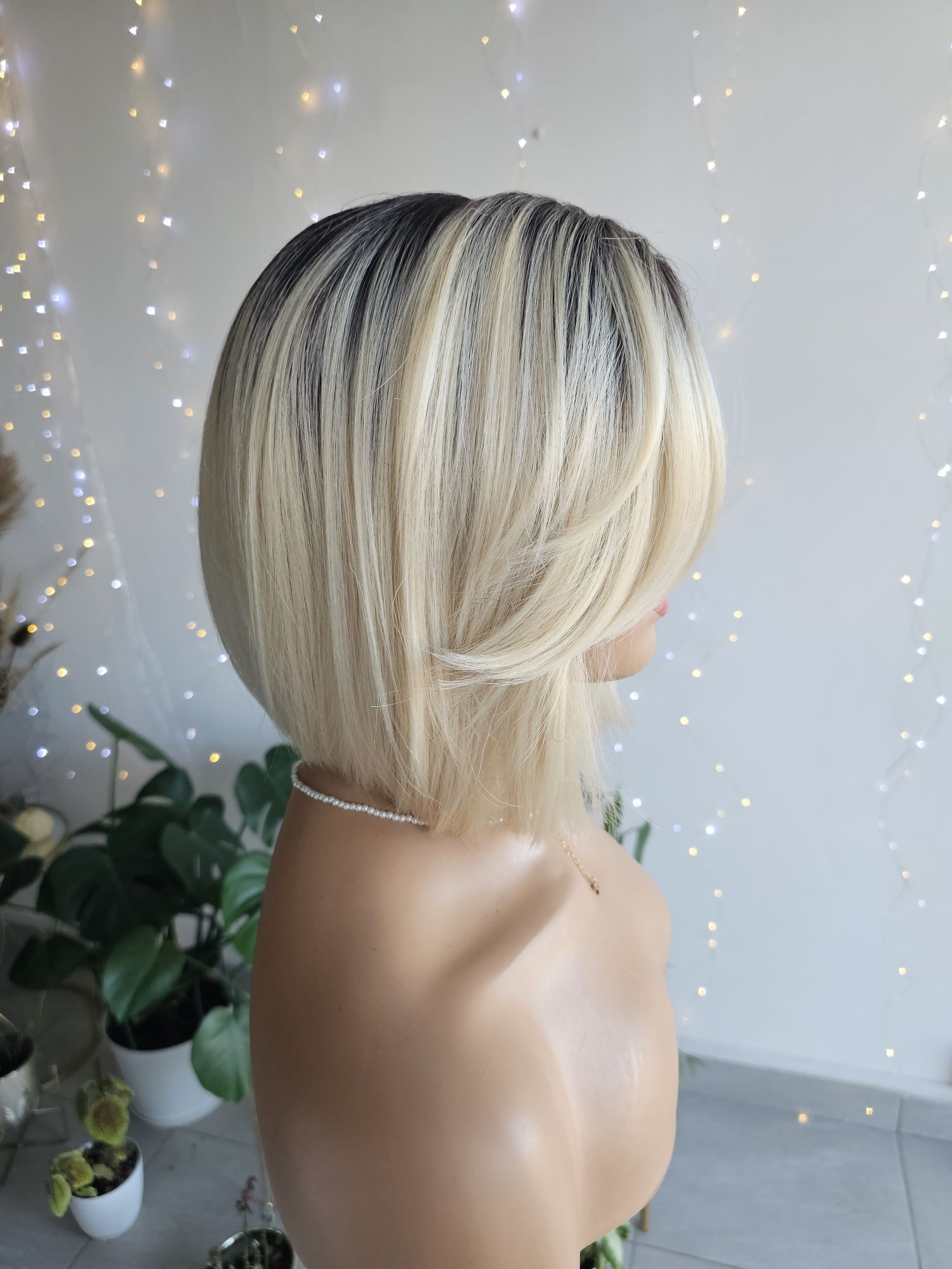 Peruka lace front perłowy blond z odrostem Stella naturalna fryzura