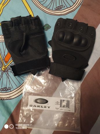 Тактические перчатки Oakley