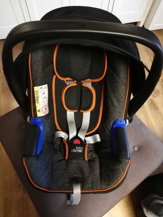 Fotelik samochodowy Britax Romer Baby-Safe 0-13kg + Baza Isofix
