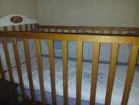 Cama para bebê óptimo estado