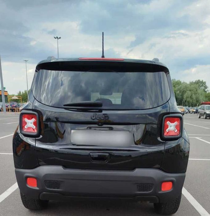 Jeep Renegade 2018 кросовер