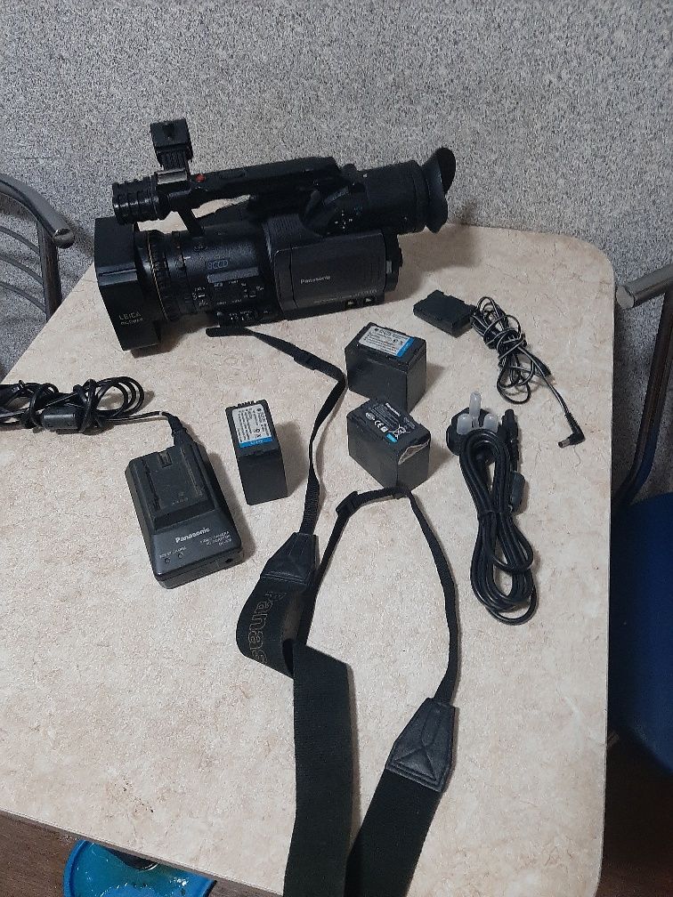Профессиональная видеокамера Panasonic DVХ100B под ремонт