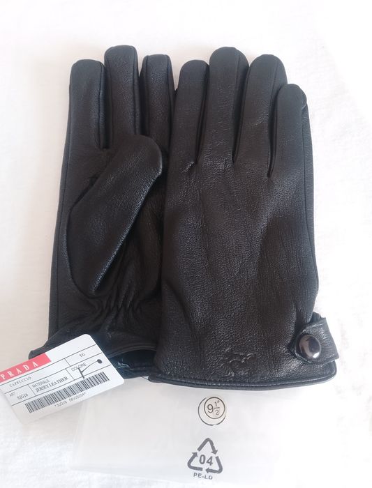 Перчатки кожаные мужские PRADA, торг