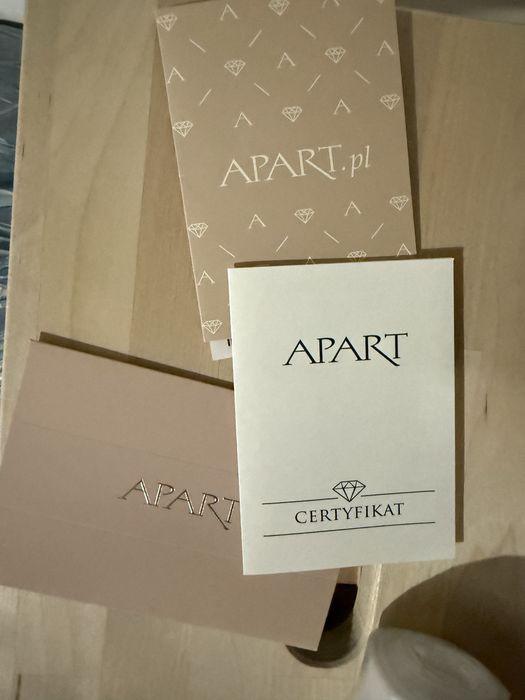 Pierścionek Apart białe złoto diamenty rozmiar 16