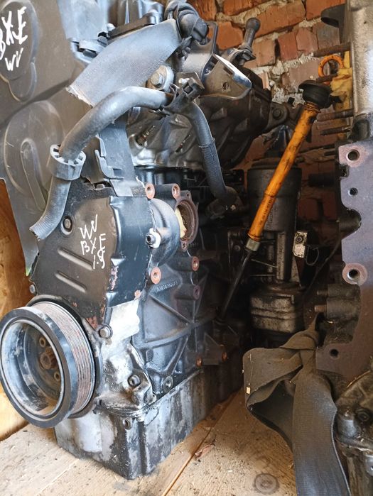 Двигун мотор BXE 1.9TDI Audi A3/VW Golf V, Touran/Seat /Skoda Octavia