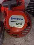 Продам запчастини до мотокоси хускварна 125R  . 128.