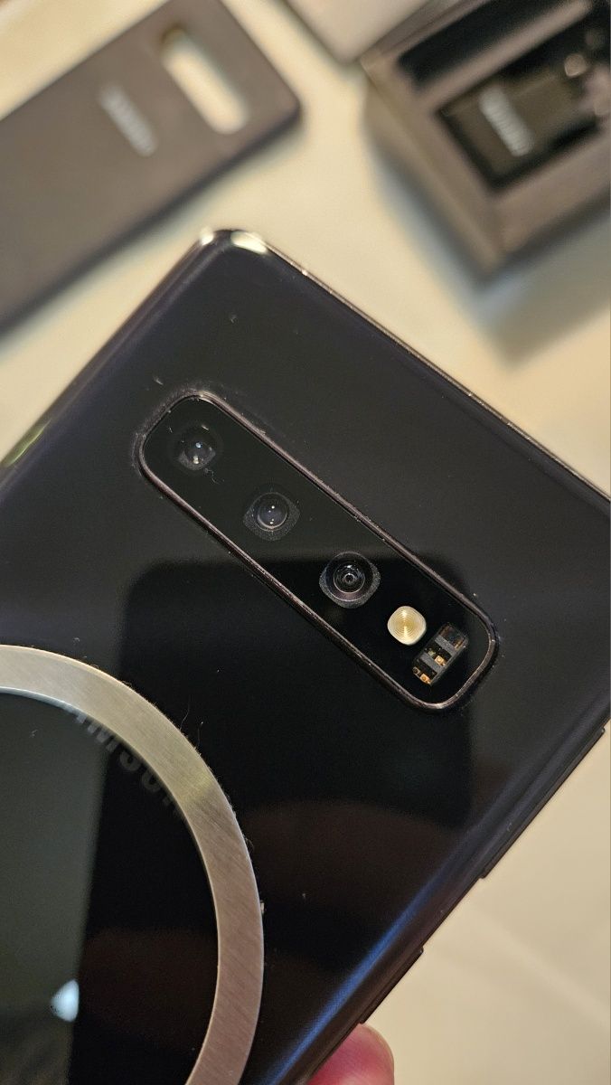 Samsung Galaxy S10 SM-G973F/DS