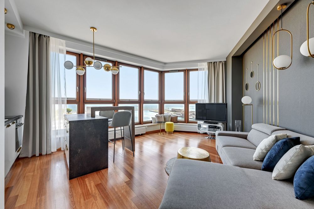 Sea Towers I parking, blisko morza, plaży, mariny i bulwaru w Gdyni